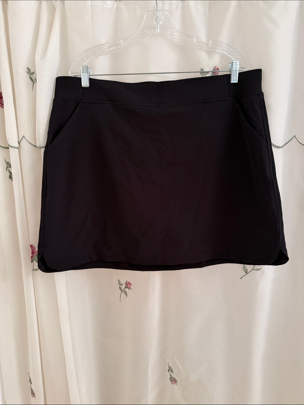 Black Women's Performance Mini Skirt with Pockets & Inside Shorts